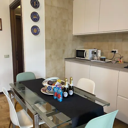 La Casa Di Lalla Apartment *
